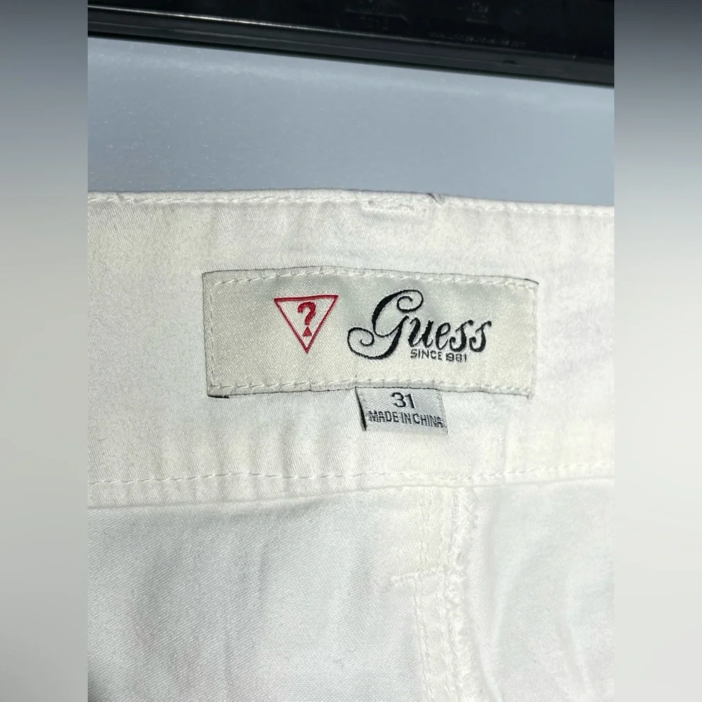 Guess White Jean Shorts Casual Style - Picture 9 of 12